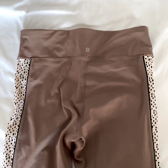 Leggings and Sports Bra set - Picture 4 of 11